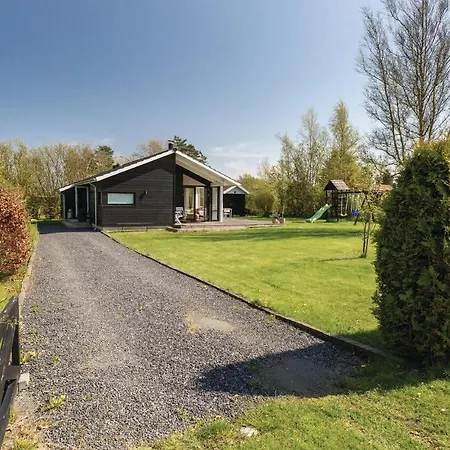 Feriehus 3 Bedroom Stunning In *