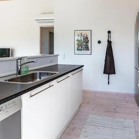 3 Bedroom Stunning In *
